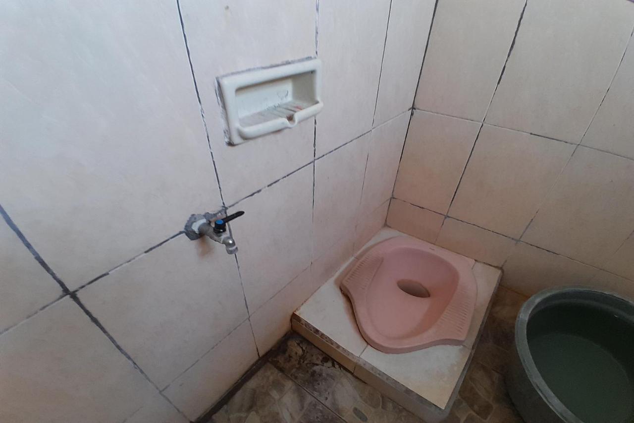 Spot On 93410 Wisma Bintang جيبارا المظهر الخارجي الصورة
